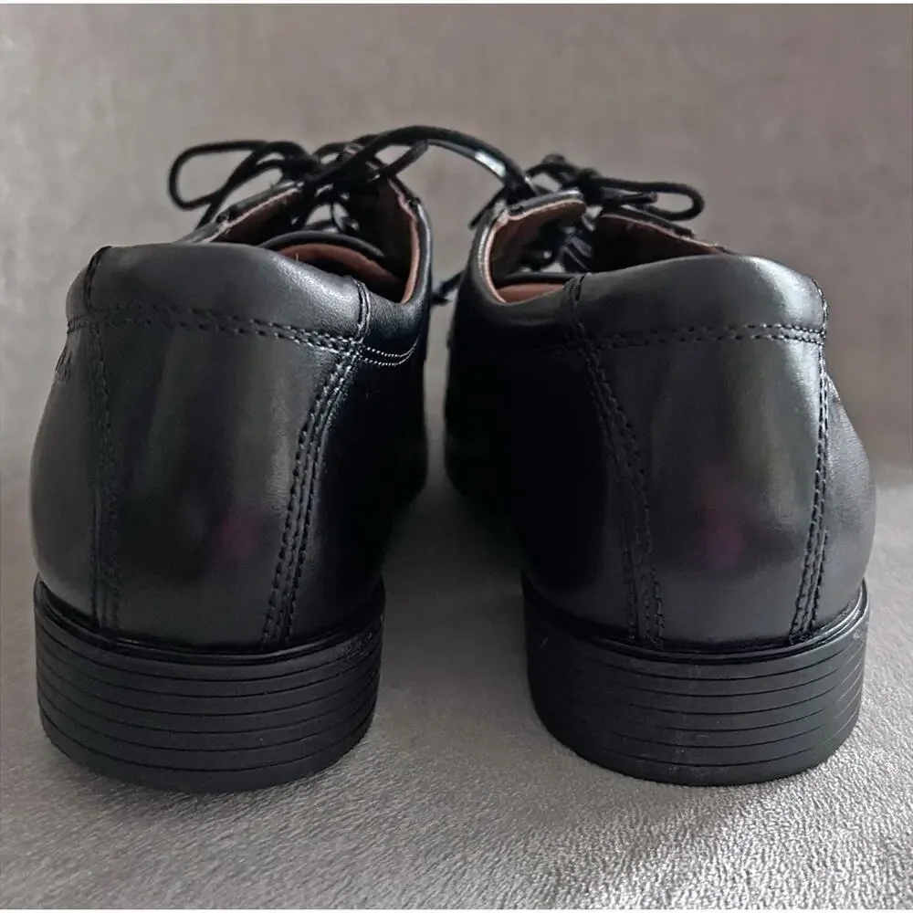 Clarks brand new